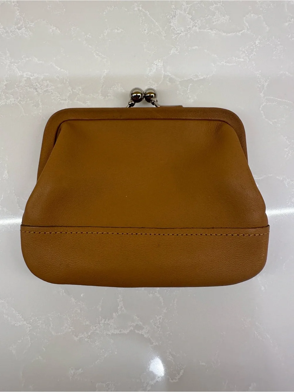 Vintage Coach Kisslock Coin Purse British Tan Leather Style 7155 Outlet Stamp